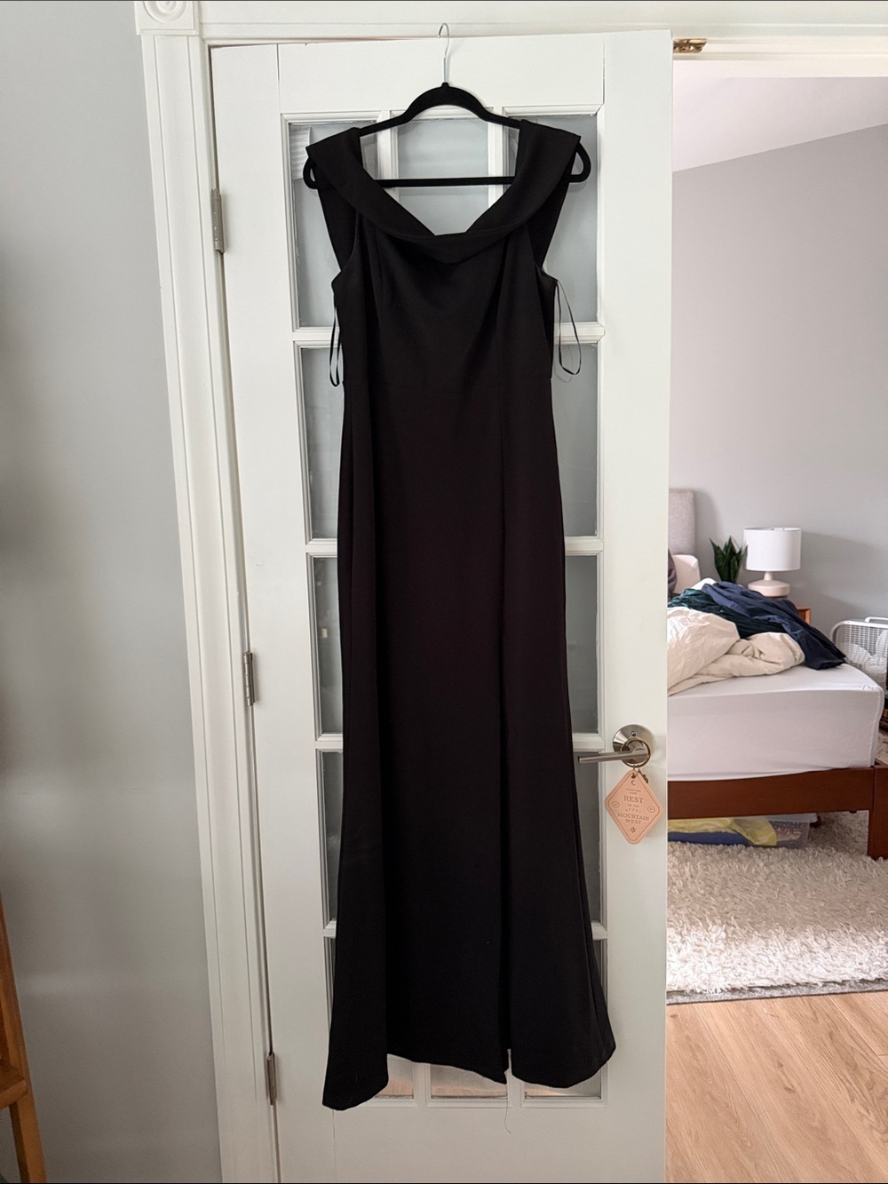 Elegant Black off the shoulder Evening Dress